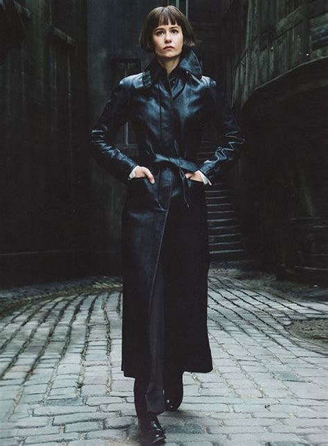 3 march, 1980) is an english born american actress. Katherine Waterston Fantastic Beasts Leather Long Coat ...