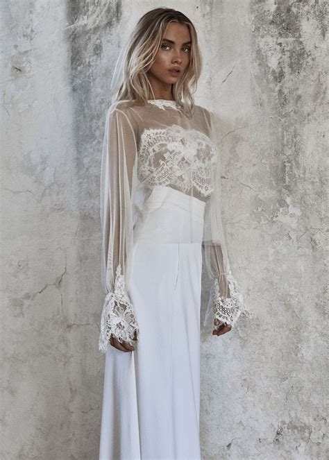 Our vintage wedding dresses are inspired by history's most important fashions such as classical high waists and yards of lace and chiffon. Elisa Ness 2020 Bridal in 2020 | Stylish wedding dresses ...