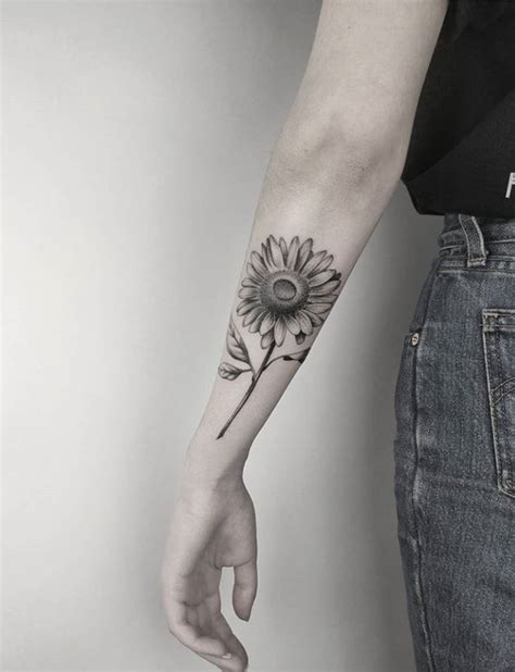 Sunflower tattoos are a growing trend in the tattoo industry and include some incredible designs. 45 Simple Unique Sunflower Tattoo Ideas For Woman - Page ...