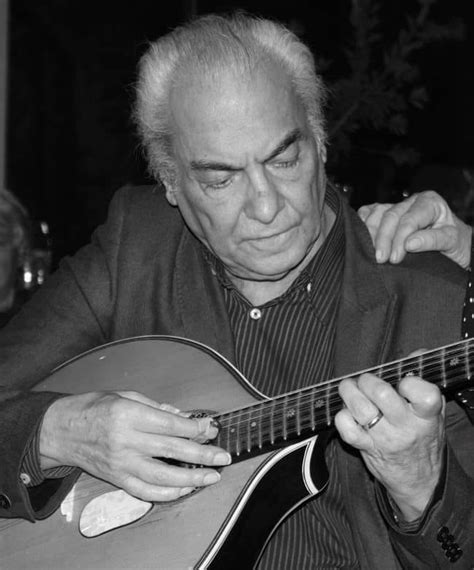 O guitarrista é considerado uma figura incontornável da história do fado. Farpas Blogue: Fado de luto: morreu o guitarrista Carlos Gonçalves