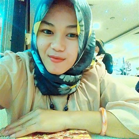 Penat cari jodoh di janda twitter and janda tumblr? Amira Evtar Faiha Janda Cari Jodoh Sumedang Serius #cute # ...