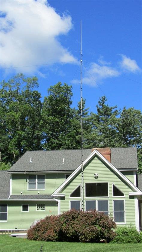 This blog is for anyone that loves building ham radio antennas, cb radio antennas, scanner antennas and any antenna. A First Antenna For HF Use | Ham radio antenna, Ham radio ...