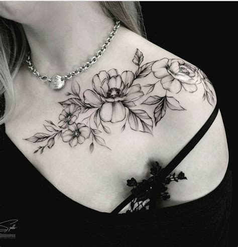 Shoulder tattoos offer an extensive range of ideas to pick from. 26 Awesome Floral Shoulder Tattoo Design Ideas For Woman - Page 22 of 26 - Latest Fashion Trends ...