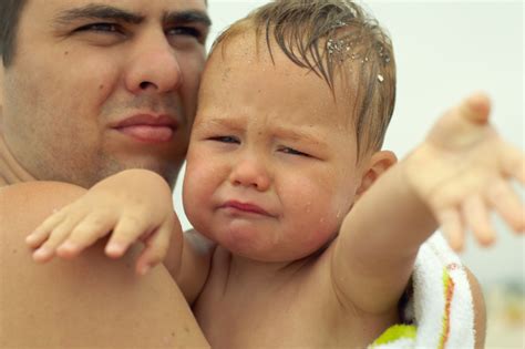 Punture di medusa nei bambini: come riconoscere i segni e ...