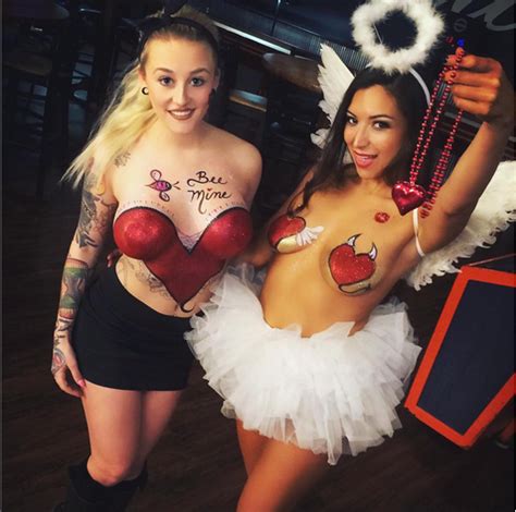 2,178 likes · 4 talking about this. Social House II Plans to Bring Topless Servers to the ...