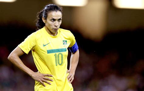 Assim como a bola de ouro da fifa, as outras premiações também não tem um favorito. Marta concorre mais uma vez ao prêmio Bola de Ouro da Fifa ...