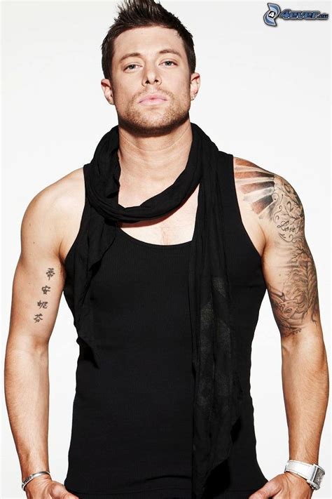 He became widely known in 2001 as a member of the boy band blue, and later for playing ryan knight in the british soap opera hollyoaks early life. Duncan James