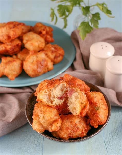 La ricetta tipica delle frittelle. Frittelle salate di pasta lievitata ⋆ RICETTANDO CON DANY ...