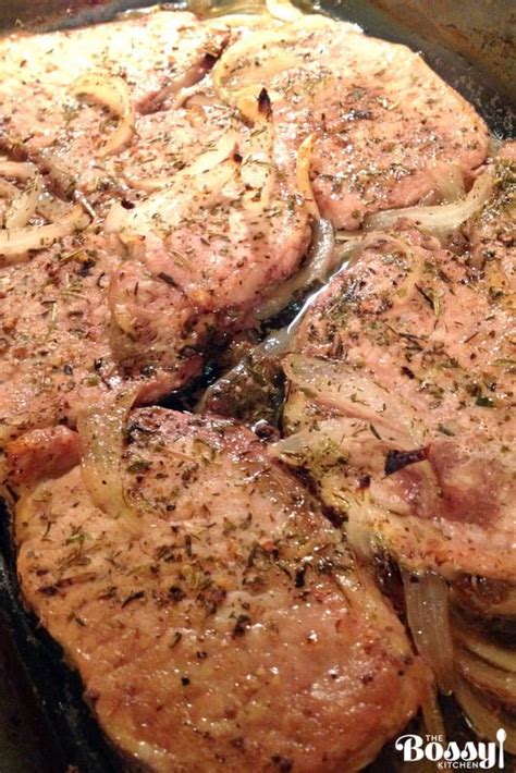 Boneless center cut pork chops. Boneless Center Cut Pork Loin Chops Recipe - Roasted ...