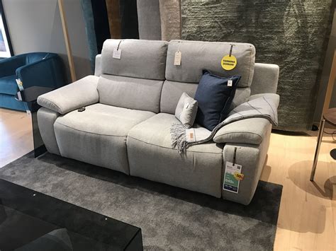 In tutti i punti vendita possiamo trovare un'ambiente caldo e accogliente che. Poltrone E Sofa Divano Relax / Poltrone Sofa Divani Divani ...