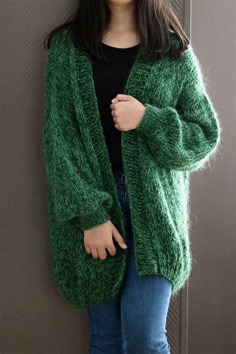 Topshop forest green chunky knit cardigan size 8. Oversized Chunky Knit Sweater, Loose Knit, Chunky Knit ...