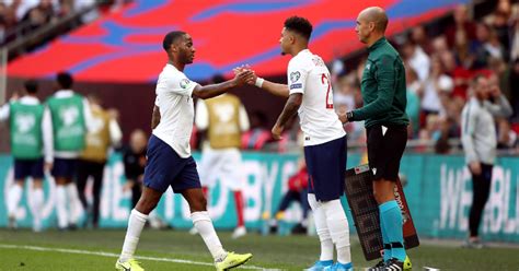 Jadon malik sancho (born 25 march 2000) is an english professional footballer who plays as a winger for german bundesliga club borussia dortmund and the england national team. Raheem-Sterling-Jadon-Sancho-England - Planet Football