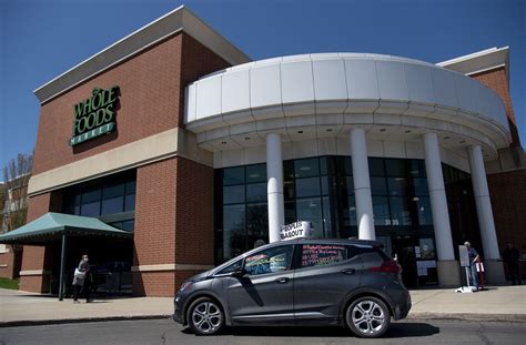 Patel brothers' mission is to bring the best ingredients from around the world, right to your doorstep. Ann Arbor group rallies for grocery store, postal workers ...