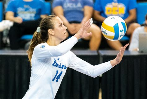 Women's volleyball finds stability in trio of outside hitters | Daily Bruin