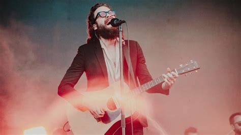 This is not surprising as he is the son of the popular and legendary afrobeat singer and political activist fela kuti. iki yeni şarkıyla father john misty'nin iç dünyasına ...