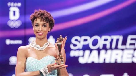 The olympics gold medalist malaika mihambo was born to her parents in heidelberg, germany. Malaika Mihambo ist wieder Deutschlands Sportlerin des ...