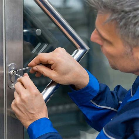 Cambiare la chiave del portoncino blindato di un appartamento. Cambio Serratura Porta Blindata Dierre Milano - Cambio ...