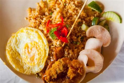 Kali ini mamapapa.id akan berbagi edukatips nih tentang manfaat dan fakta unik apa saja sih yang bolehkah ibu hamil makan salak selama menjalani proses kehamilan??? Bolehkah Anak 1 Tahun Makan Nasi Goreng - Berbagai Tahun