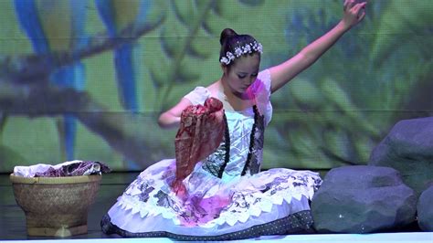 Rika poisons bawang putih's mother and marries her father. Bawang Merah Bawang Putih in Ballet - YouTube