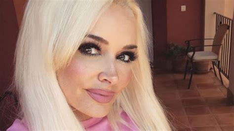 Braun gebrannt und die augenbrauen auf halbmast: Daniela Katzenberger: Schluss, aus, vorbei! Sie zieht die ...