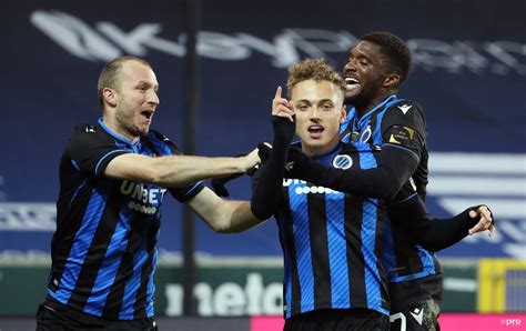 Noa lang (born 17 june 1999) is a dutch professional footballer of partial surinamese descent, who plays as winger for club brugge on loan from ajax in the belgian pro league. Populaire Noa Lang verkozen tot Speler van de Maand ...