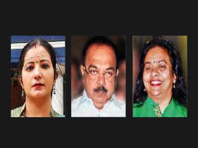Mayor is not signing daughter's visa papers, ratna chattopadhyay. Kolkata: Mayor Soval Chatterjee's marital troubles give ...