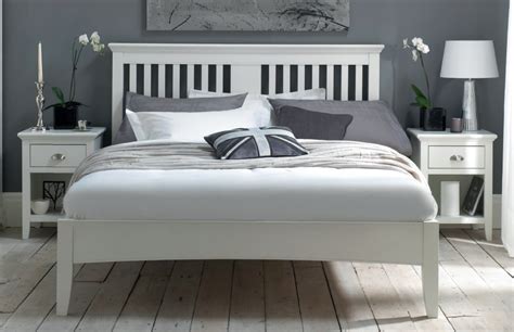 This textured headboard and footboard are incredibly easy to build, and look fantastic! Saoirse Headboard | White | 3 Ft Single | IT0154782