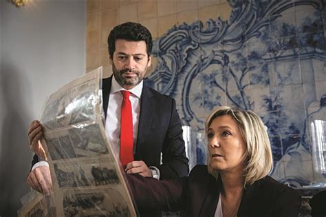 Marine le pen prieš prancūzijos prezidento rinkimus pasitrauks iš vadovavimo partijai. Marine Le Pen: "Portugueses têm em Ventura um chefe de Estado"