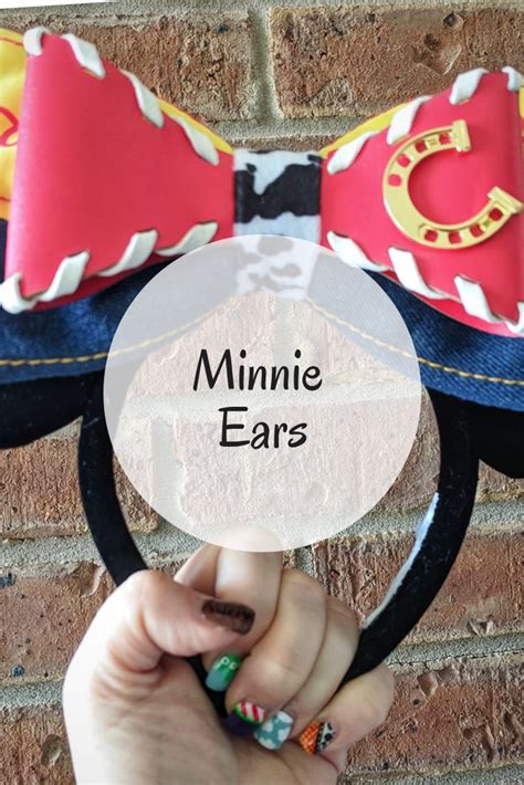 Video character calls are a fun and entertaining way for your child to begin the exciting adventure of potty training. Pin by 3D Travel - We Build Fabulous on Minnie Ears (With ...