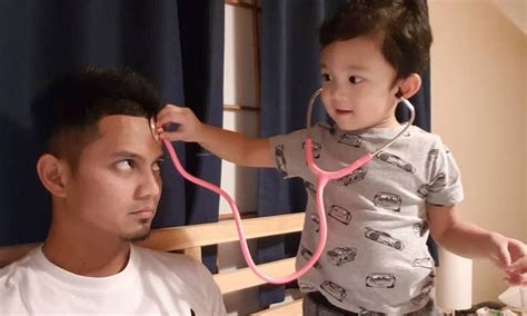 Diposting oleh unknown di 08.43. Hanis Zalikha, Hairul Azreen Bakal Timang Anak Kedua