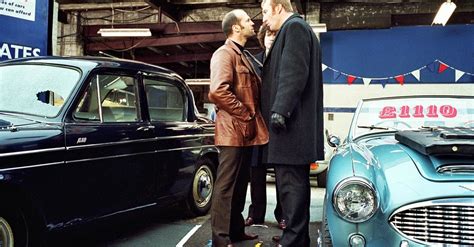 The bank job is a 2008 heist thriller film directed by roger donaldson, written by dick clement and ian la frenais, and starring jason statham, based on the 1971 baker street robbery in central london, from which the money and valuables stolen were never recovered. Bank Job · Stream | Streaminganbieter · KINO.de