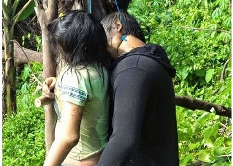Tidak semua yang tidak berdarah itu tidak sakit. 5 Gambar Pasangan Kekasih Mati Gantung Diri Kerana Cinta ...