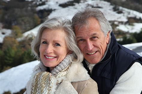 Vous devez également être âgé d'au moins 20 ans, ou 16 ans si vous n'êtes plus considéré comme à charge de vos parents pour l'attribution des allocations de la caf. Refaire sa vie après 60 ans - Rencontres seniors - Fidelio ...