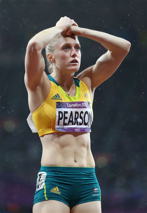 The very best pictures in medal shots ! Sally Pearson Pictures - Olympics Day 11 - Athletics - Zimbio