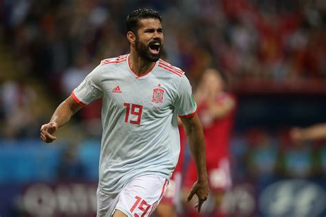 Diego costa rettet spanien den sieg. Spanien vs. Iran: Ein Diego Costa gegen Tausende Vuvuzelas ...