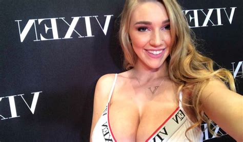 Medicated soap best for summer skin care medicated soap for all skin problems. Kendra Sunderland Goes On Dream Date With Howard Stern's ...