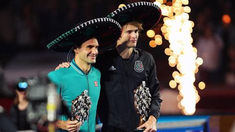 Zverev bounced back with a bold three straight aces. Alexander Zverev und Roger Federer sorgen mit 42.517 ...