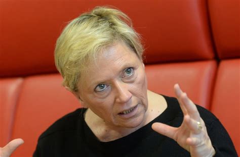 Als susanne eisenmann um 18.50 uhr aus ihrer schwarzen limousine steigt, ist das ein bisschen wie nach hause kommen. Kultusministerin Susanne Eisenmann: „Es gibt kein Recht ...