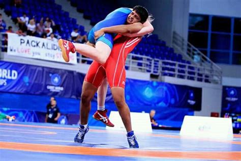 Sonam kapoor's look always manages to appear creatively assembled and styled. Gold For Sonam Malik At The World Cadet Wresting ...