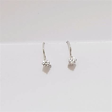 Check spelling or type a new query. Gambar Anting Emas Putih Terbaru - Koleksi Rina