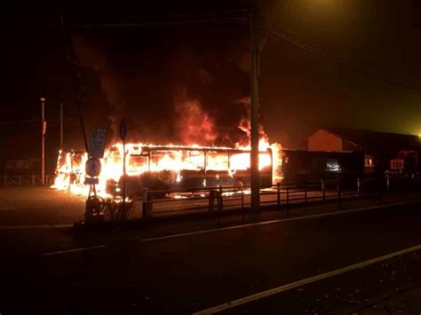 1 day ago · un incendio, che i vigili del fuoco sono riusciti a contenere solo in serata, è divampato poco prima delle 11 nei piani alti di un edificio nel pieno centro di torino che si affaccia su piazza. Incendio, sette autobus in fiamme a Ciriè (Torino)