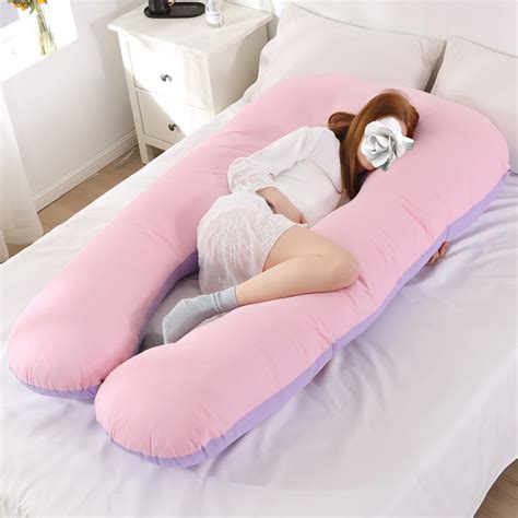 If you don't know how to operate, you can send normally the size is 54″ in length and around 20″ in width, but this could vary depending on the shape and size of the body pillow. Pure Cotton Women Belly Contoured Body Pillow U Shape Extra Comfort Cuddler | Alexnld.com