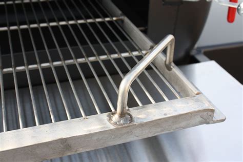Clean your grill grates by scrubbing with a brass. How To Clean BBQ Grill Grates With Vinegar - Tips And ...