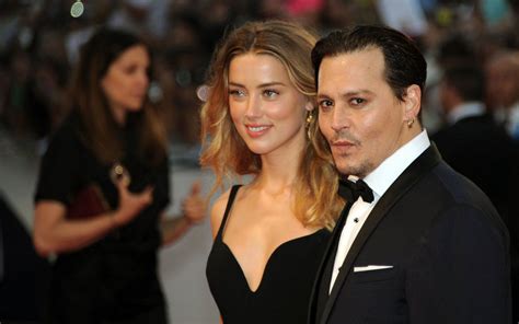 Johnny depp and amber heard attended the art of elysium gala in la this weekend. Johnny Depp e la moglie Amber Heard: red carpet alla ...