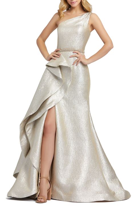 Mac duggal prom dresses and formal pageant gowns. Mac Duggal One-shoulder Ruffle Metallic Mermaid Gown - Lyst