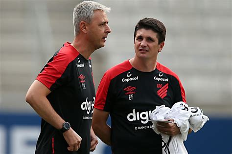 Die anzeige kann nach saison, verein, ligahöhe und wettbewerb gefiltert werden. Tiago Nunes busca estratégias pra evitar queda de produção ...