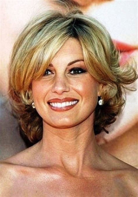 They experimented their hair, there they got the true essence of their selves! 20 Most Coolest Hairstyles for Women Over 40 - Haircuts ...