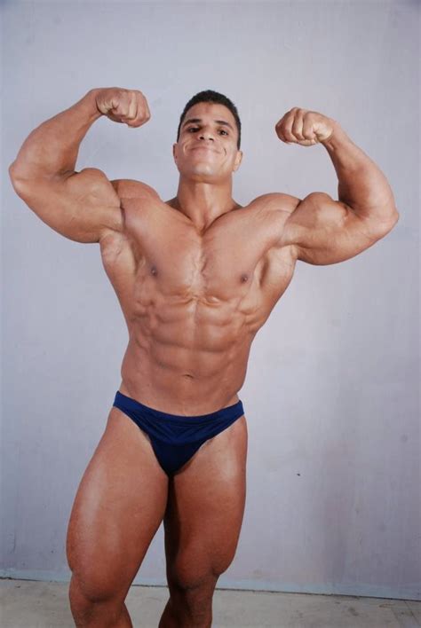 Dunia mustafa, 34musa mustafa, 69sabah mustafa. Hassan Mustafa BodyBuilder