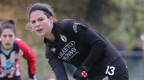 Devant leur public, les finlandaises ont réussi. Finale dames de hockey: l'expérience anversoise face à la ...