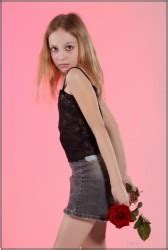 Pin de jason bowen en bella thorne baby photos. TMTV Violette - Black Lace Top